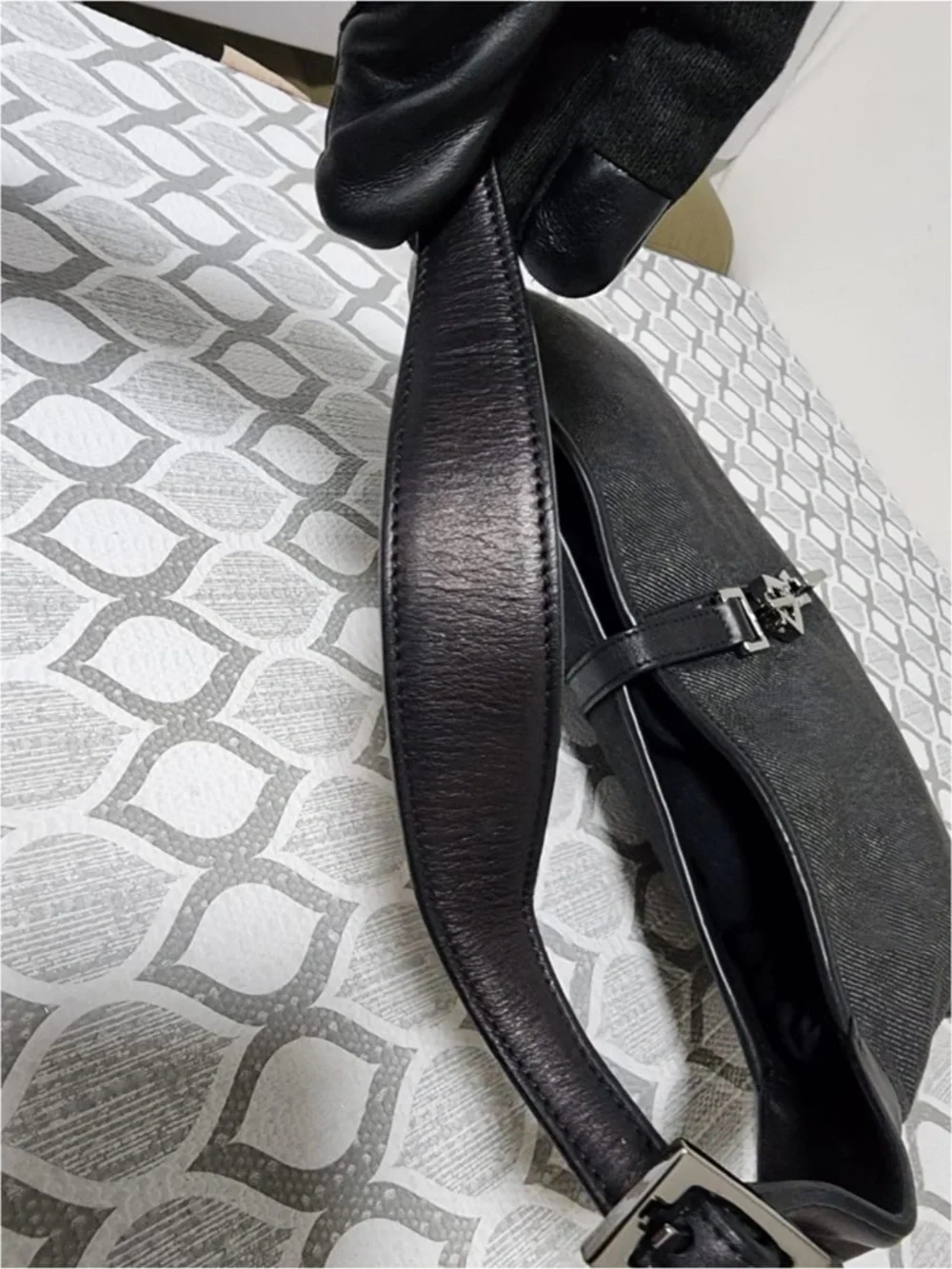Authentic GUCCI Vintage Jackie Hobo Denim Bag Black